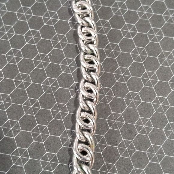 Monet Vintage Silvertone Necklace - Picture 3 of 4